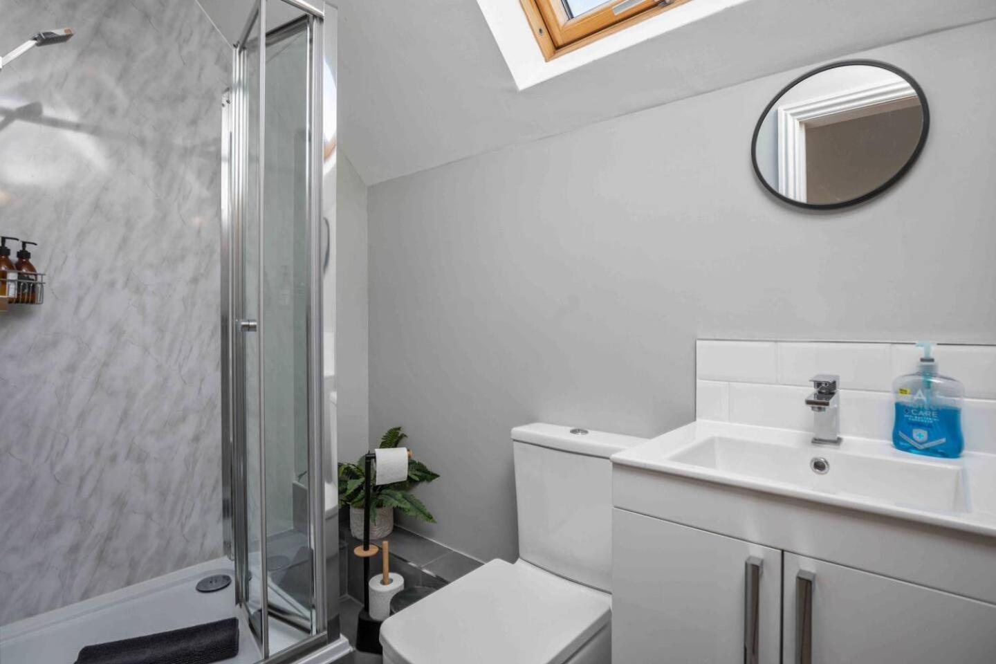 Stylish & Spacious 3 Bed Apartment With Parking Σέφιλντ Εξωτερικό φωτογραφία